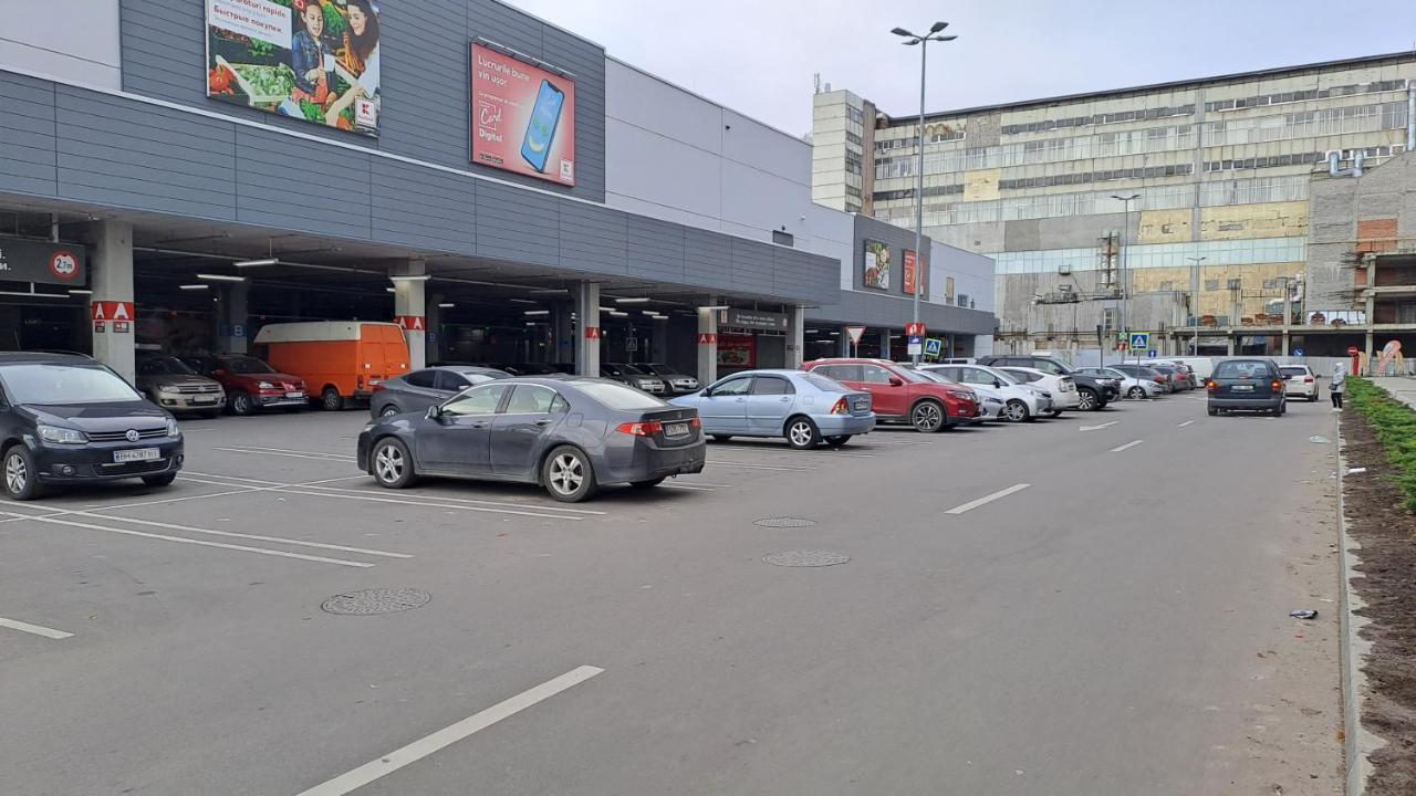 Аэропорт Кишинев 24&24 Leilighet Eksteriør bilde